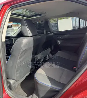 Toyota Corolla SE Special Edition 4dr Sedan (1.8L 4cyl CVT) 2017 Red