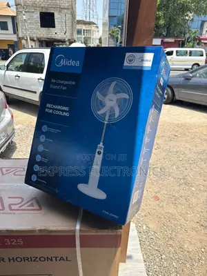 Best Buy for Less Rechargeable Fan Midea 18”
