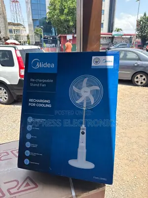 Long Lasting Effects Rechargeable 18”Fan Midea