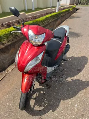Honda 2015 Red