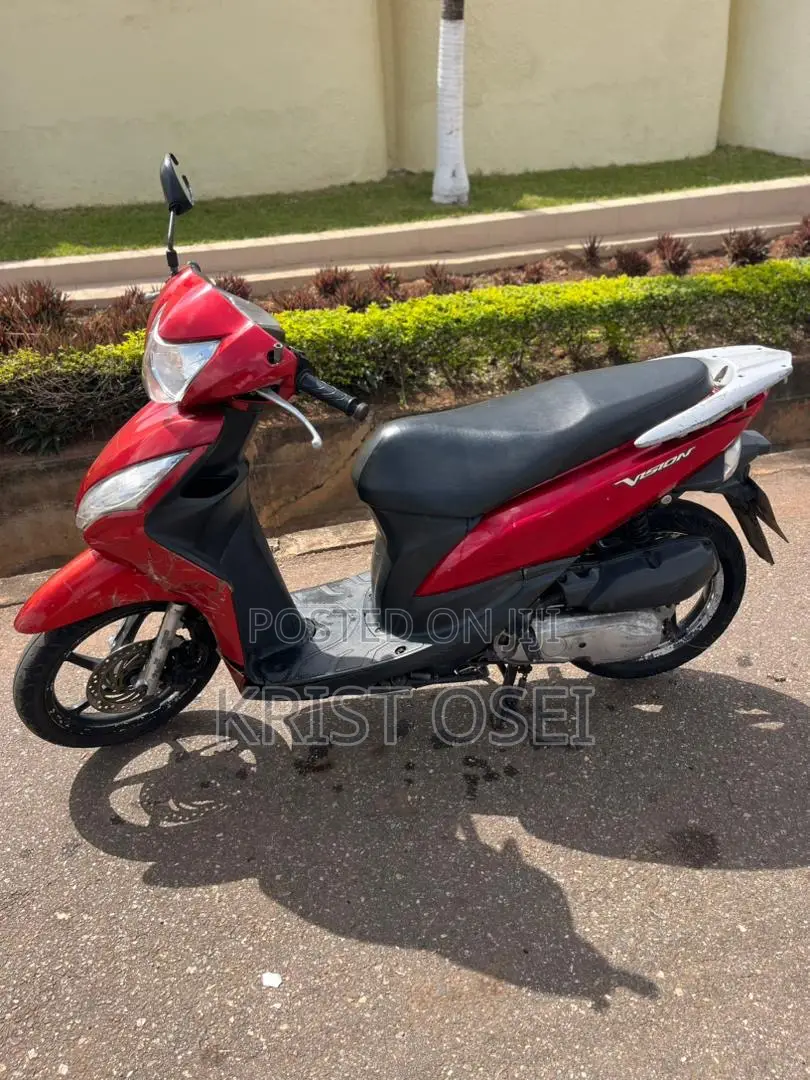 Honda 2015 Red