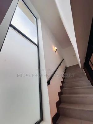 4bdrm Townhouse/Terrace in Abelemkpe, Perez Chapel Area for sale