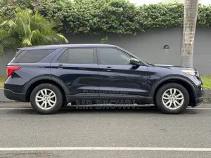 Ford Explorer Base 2021 Blue