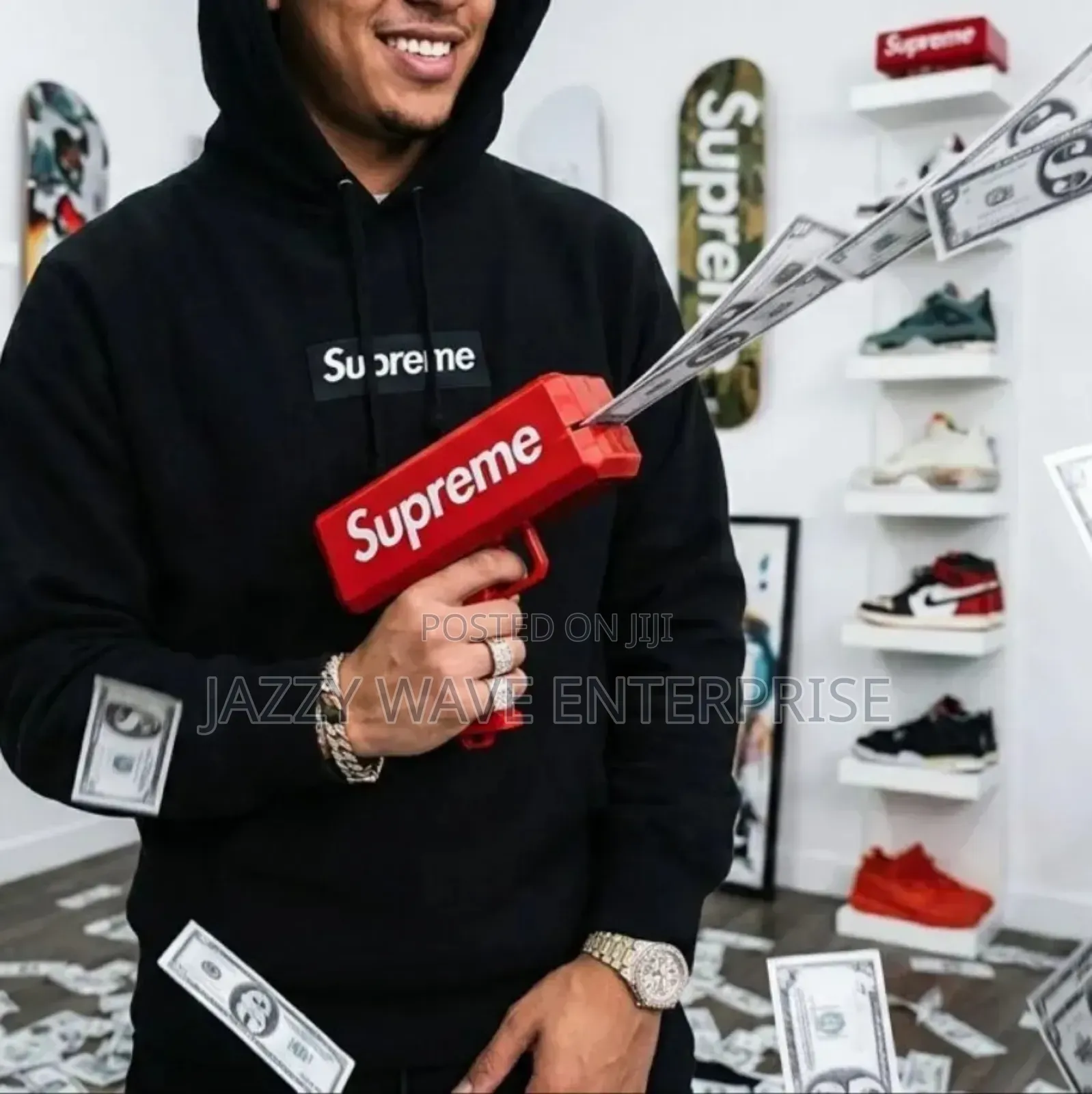 Money Gun Spray