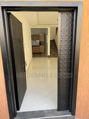 2bdrm Maisonette in Mr Dennis Estates, Achimota for sale