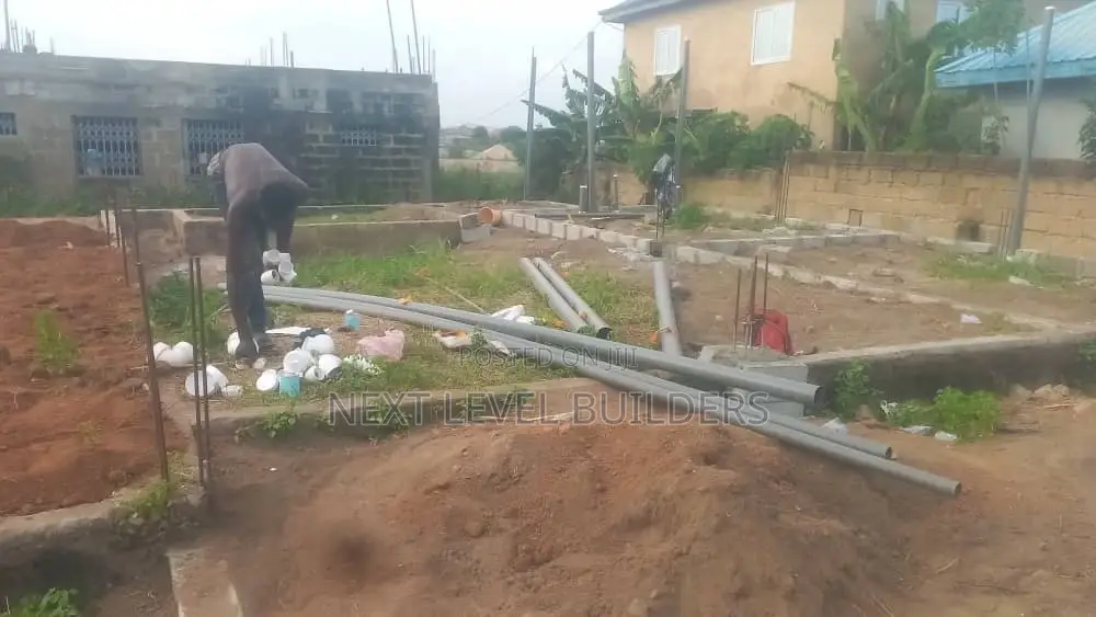 Building Contractor