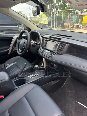 Toyota RAV4 2018 White