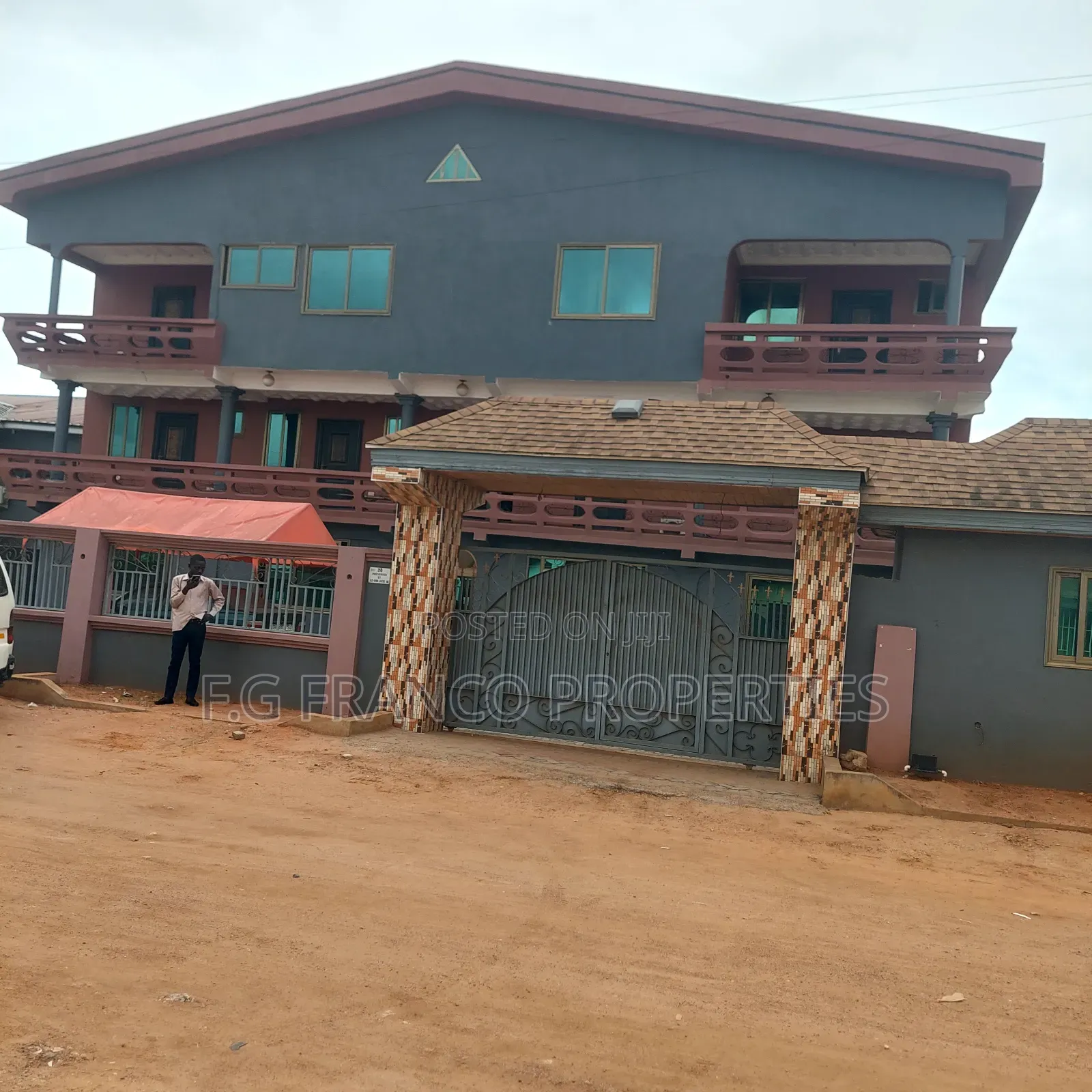 16bdrm House in Kg Franco Properties, Spintex for rent
