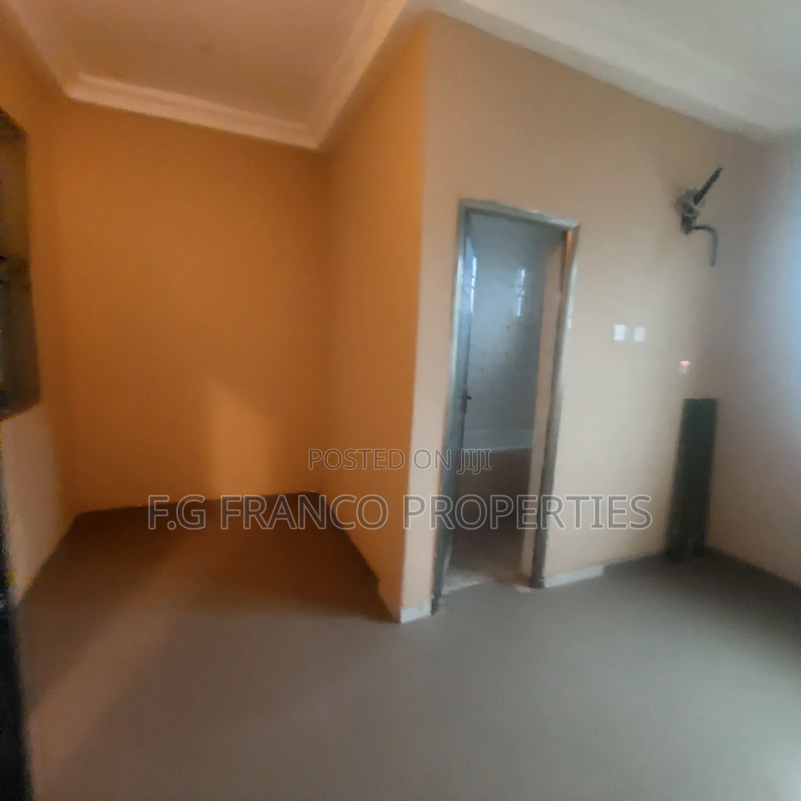 16bdrm House in Kg Franco Properties, Spintex for rent