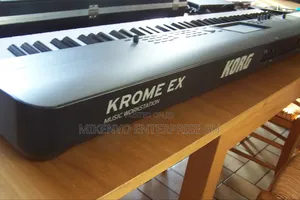Korg Korg Krome Ex 88-Key Synthesizer Workstation With Free Stand