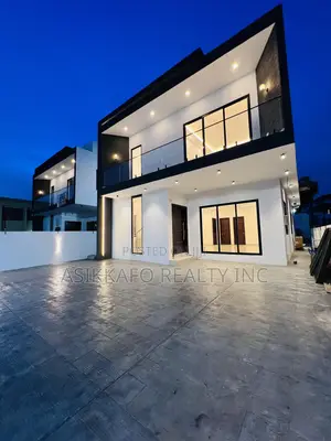 5bdrm Duplex in Estate Prime, Sakumono for sale