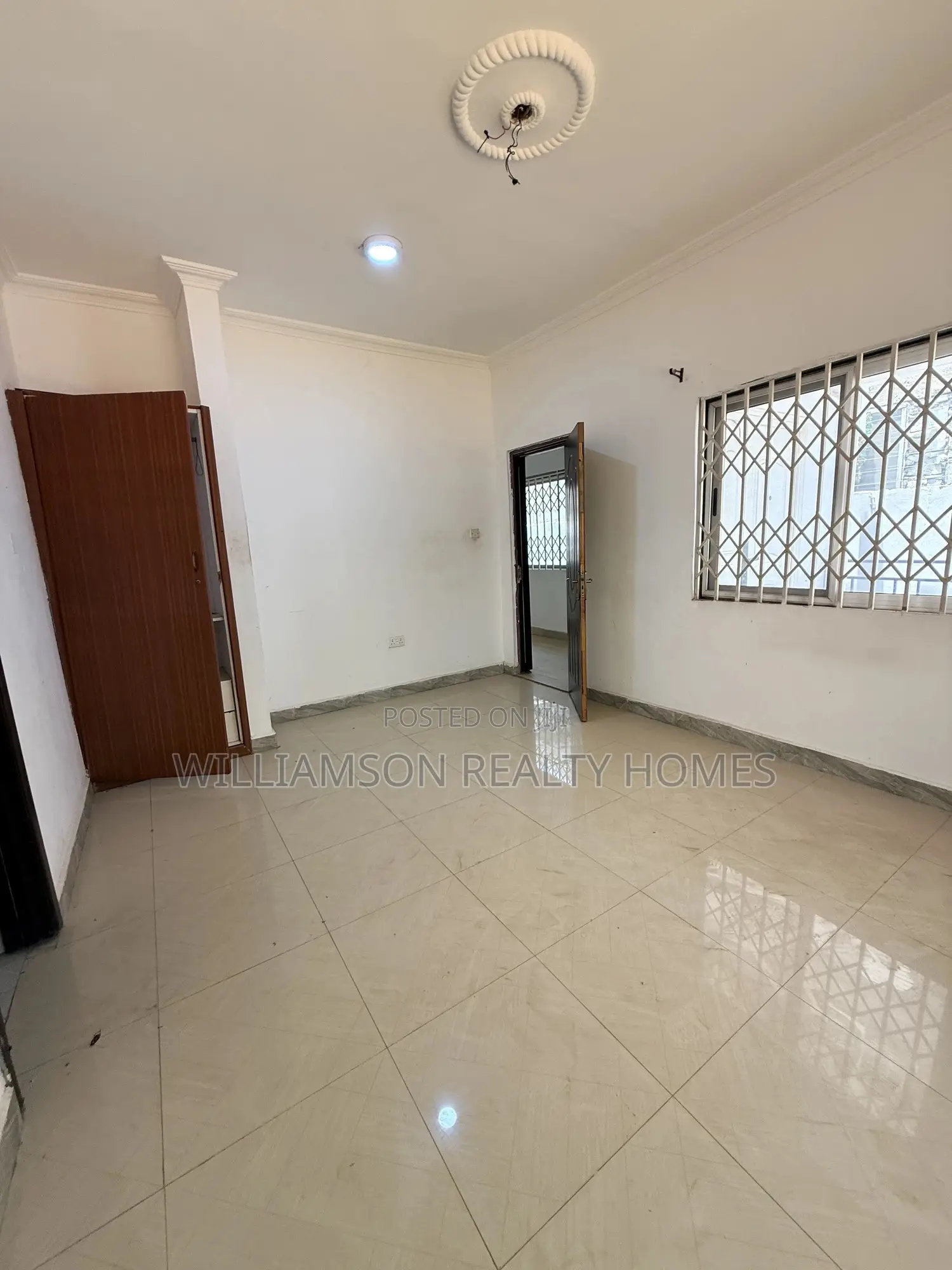 3bdrm House in Hfc Estate Area, Spintex for rent