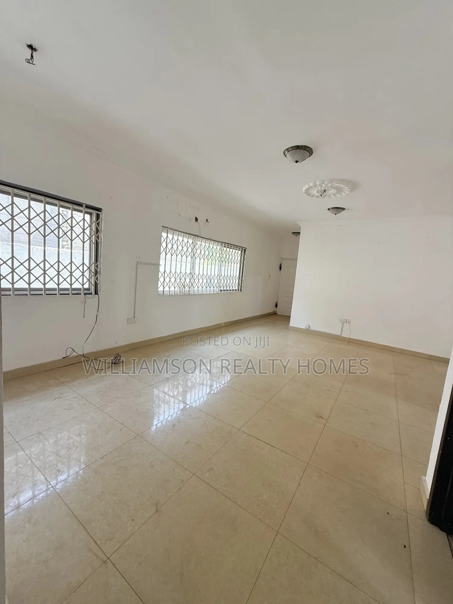 3bdrm House in Hfc Estate Area, Spintex for rent