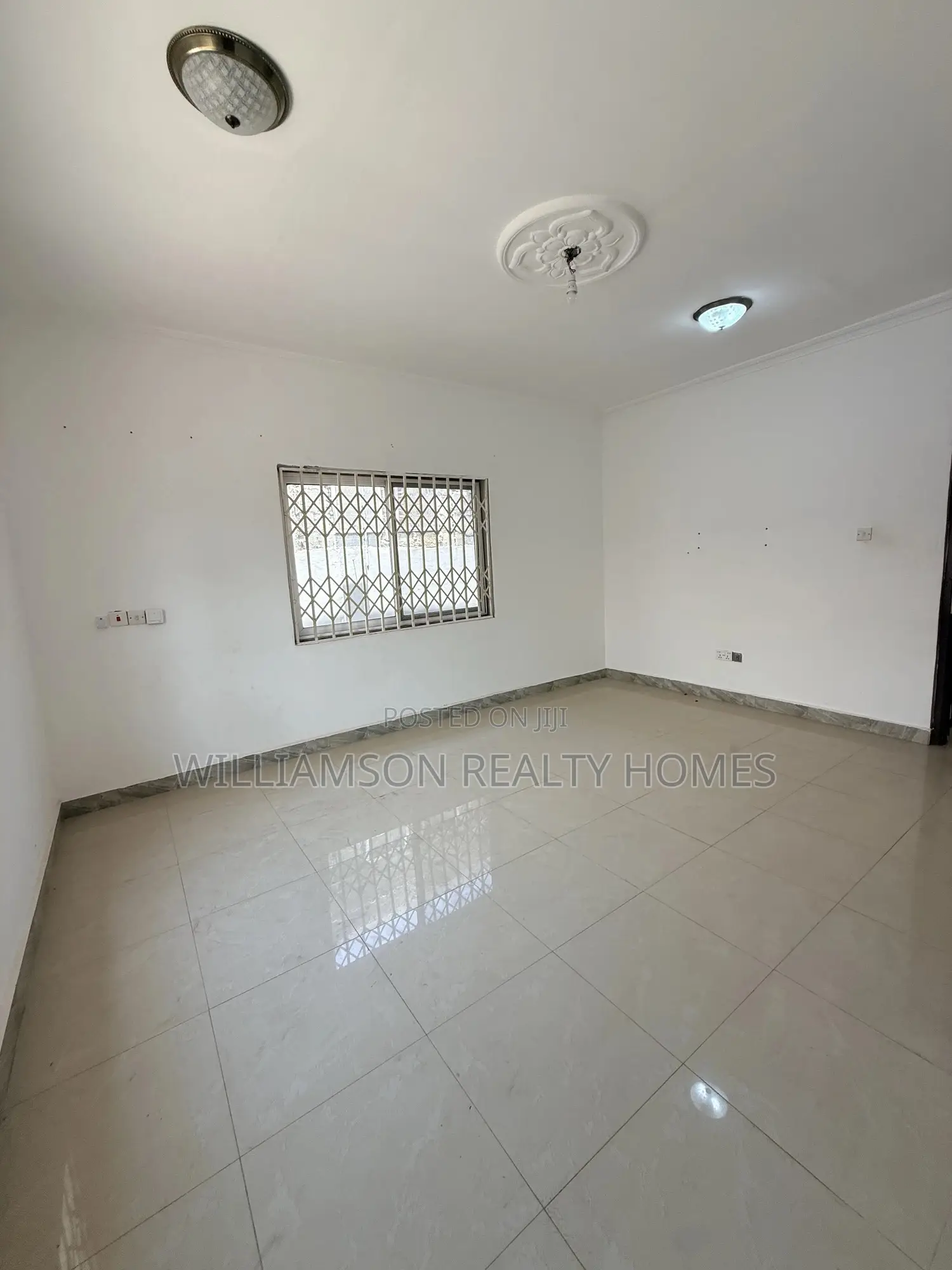 3bdrm House in Hfc Estate Area, Spintex for rent