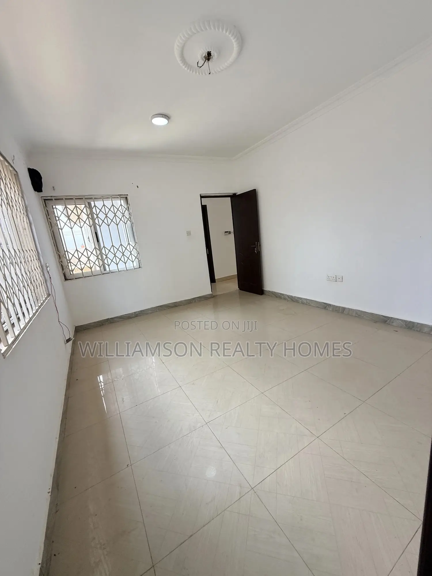 3bdrm House in Hfc Estate Area, Spintex for rent