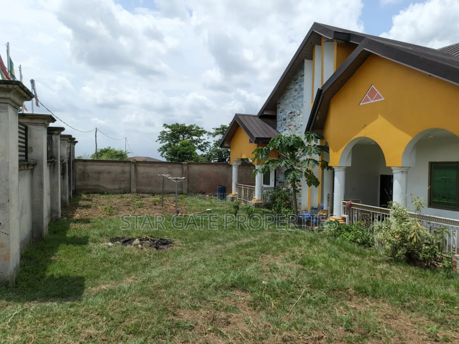 5bdrm House in Ejisu Donaso New for sale