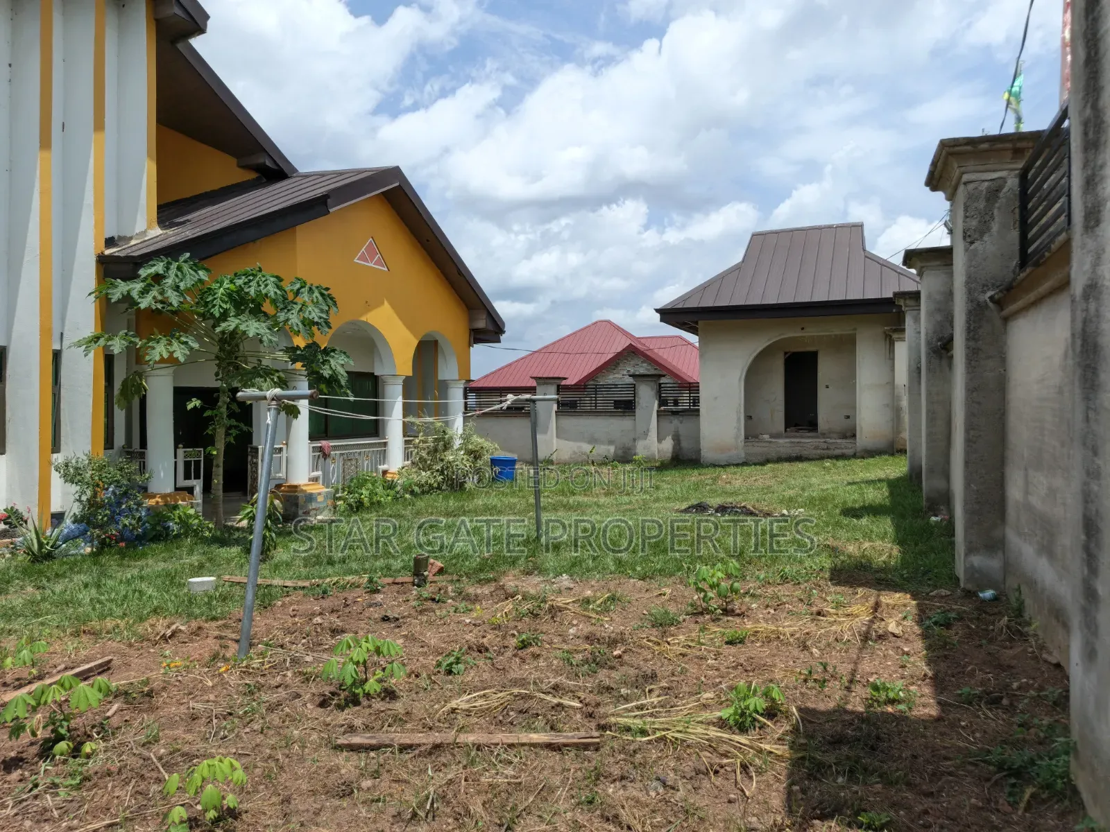 5bdrm House in Ejisu Donaso New for sale