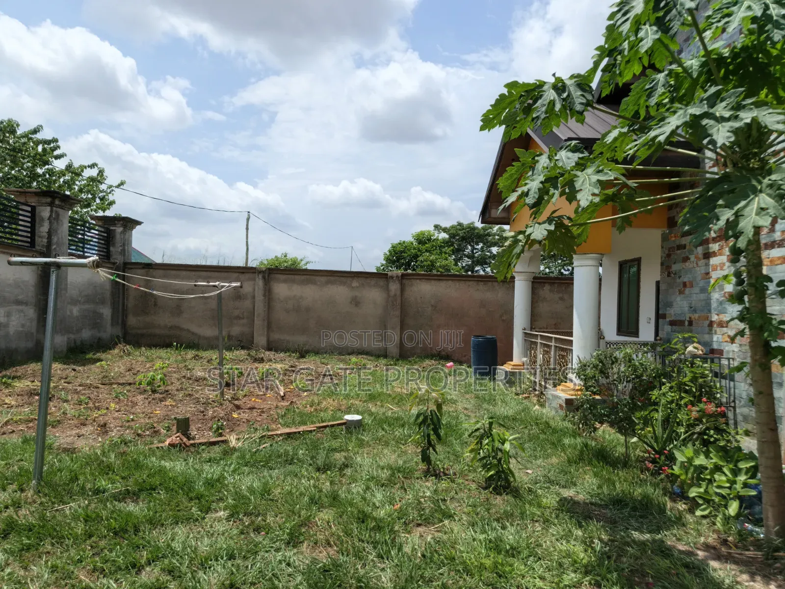5bdrm House in Ejisu Donaso New for sale