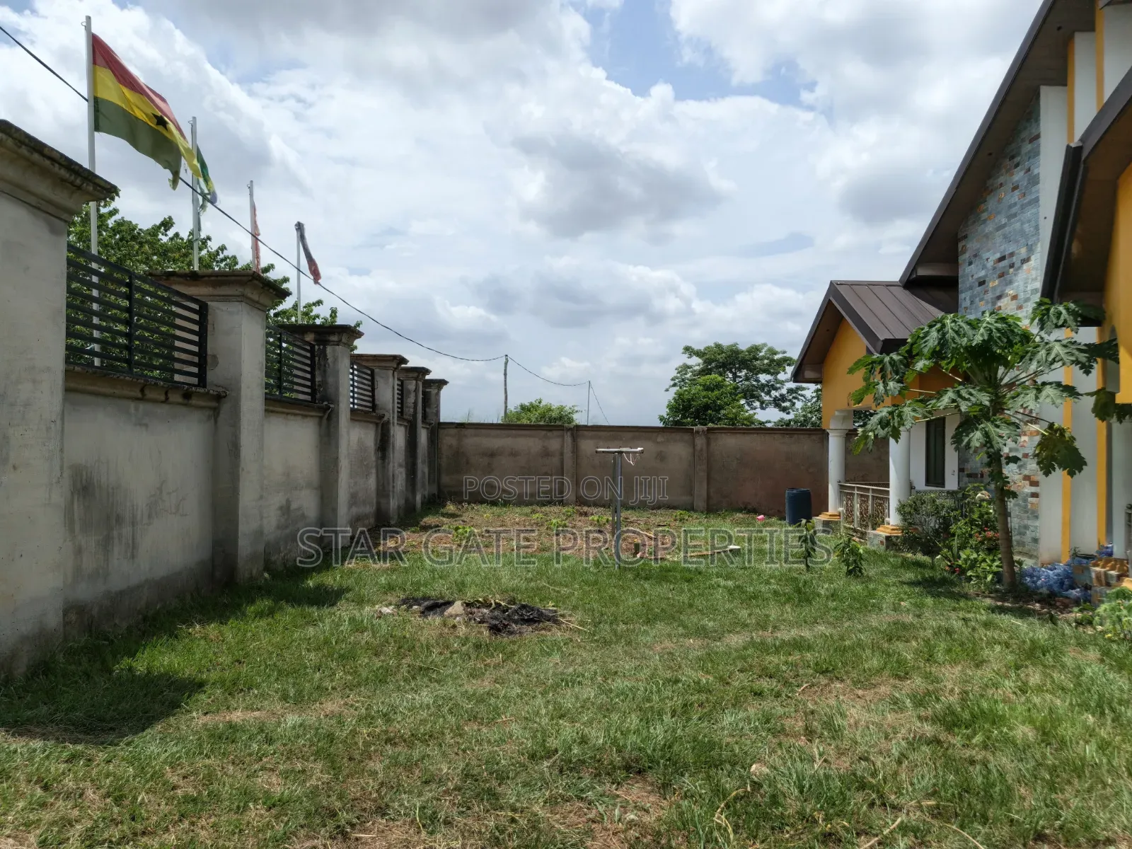 5bdrm House in Ejisu Donaso New for sale