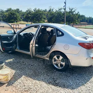 Hyundai Elantra 2010 Silver