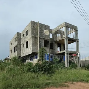 9bdrm House in Ejisu Ampabame for sale