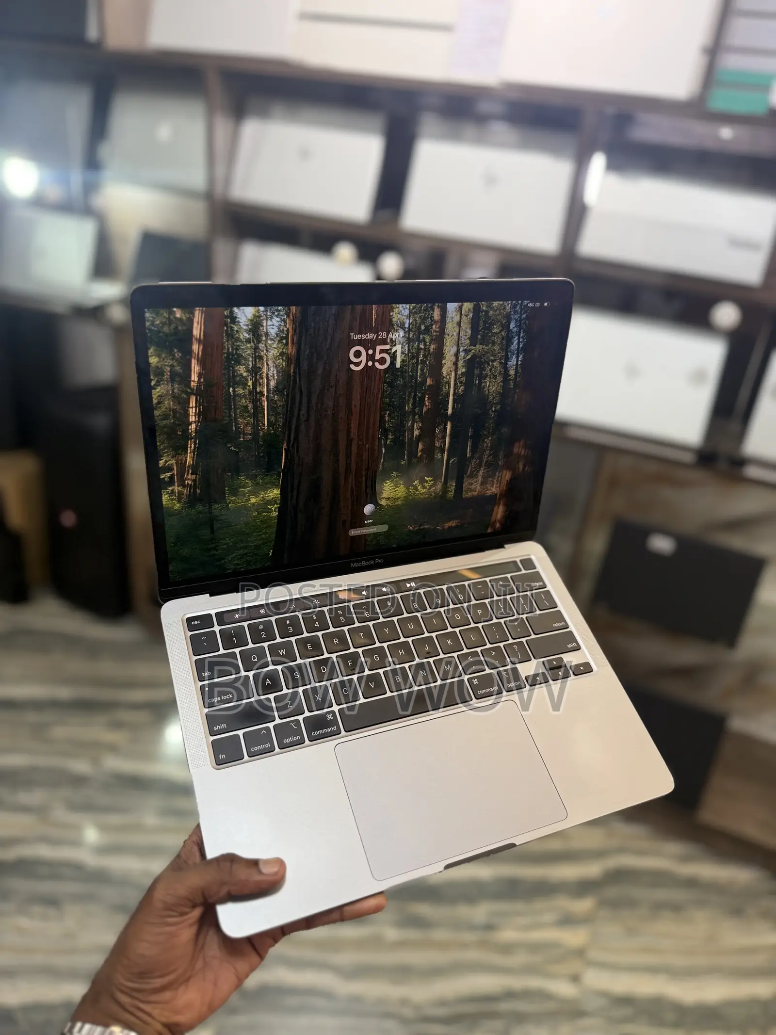 Laptop Apple MacBook Pro 2020 16GB Intel Core i5 SSD 256GB