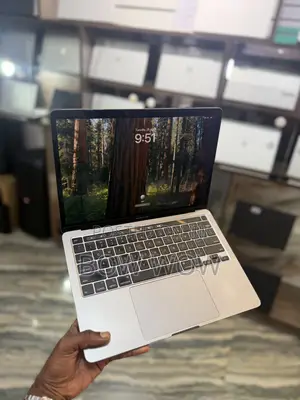 Laptop Apple MacBook Pro 2020 16GB Intel Core i5 SSD 256GB