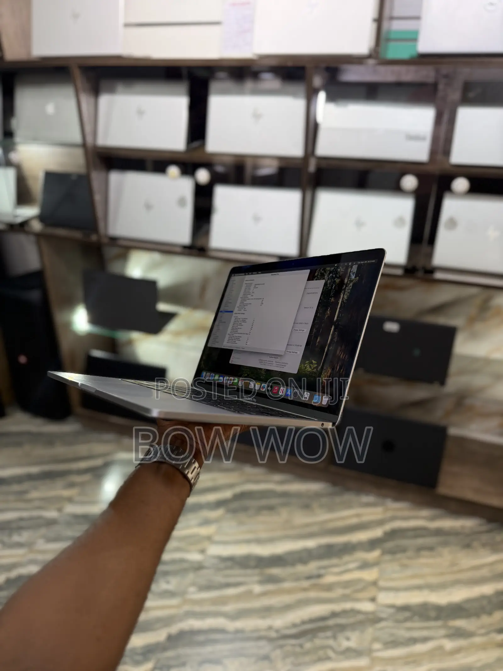 Laptop Apple MacBook Pro 2020 16GB Intel Core i5 SSD 256GB