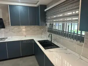 5bdrm House in 5 Bedroom House, Mile 7 for rent