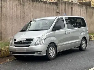 Hyundai H1 2.4 GLS 2010 Gray