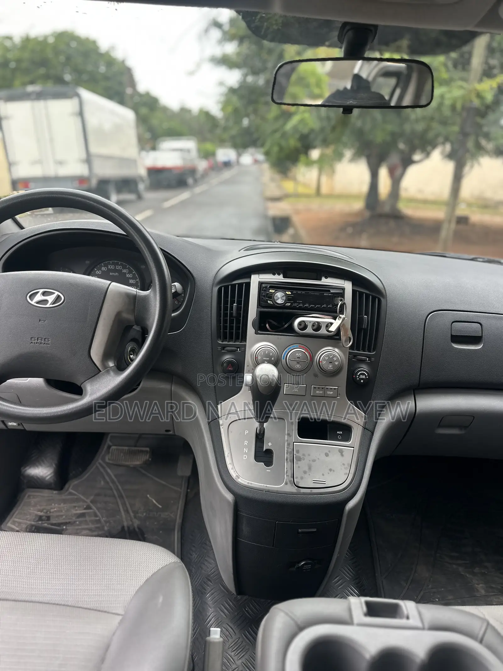 Hyundai H1 2.4 GLS 2010 Gray