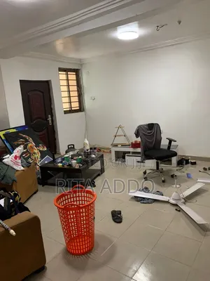 2bdrm Apartment in Lakeside for rent