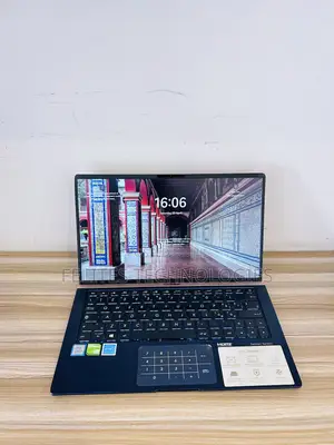 Laptop Asus ZenBook 13 UX331UN 8GB Intel Core i5 SSD 256GB
