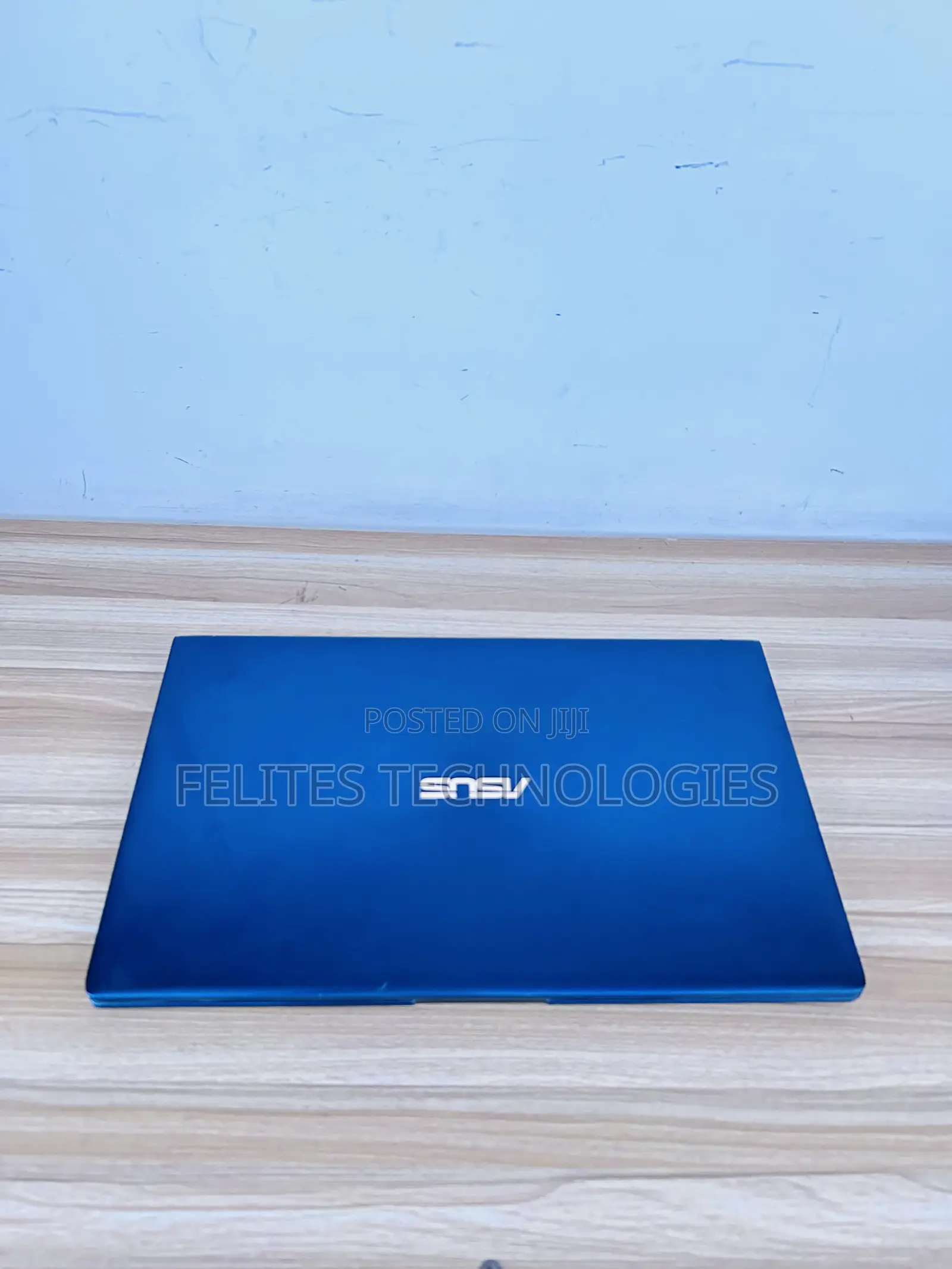 Laptop Asus ZenBook 13 UX331UN 8GB Intel Core i5 SSD 256GB