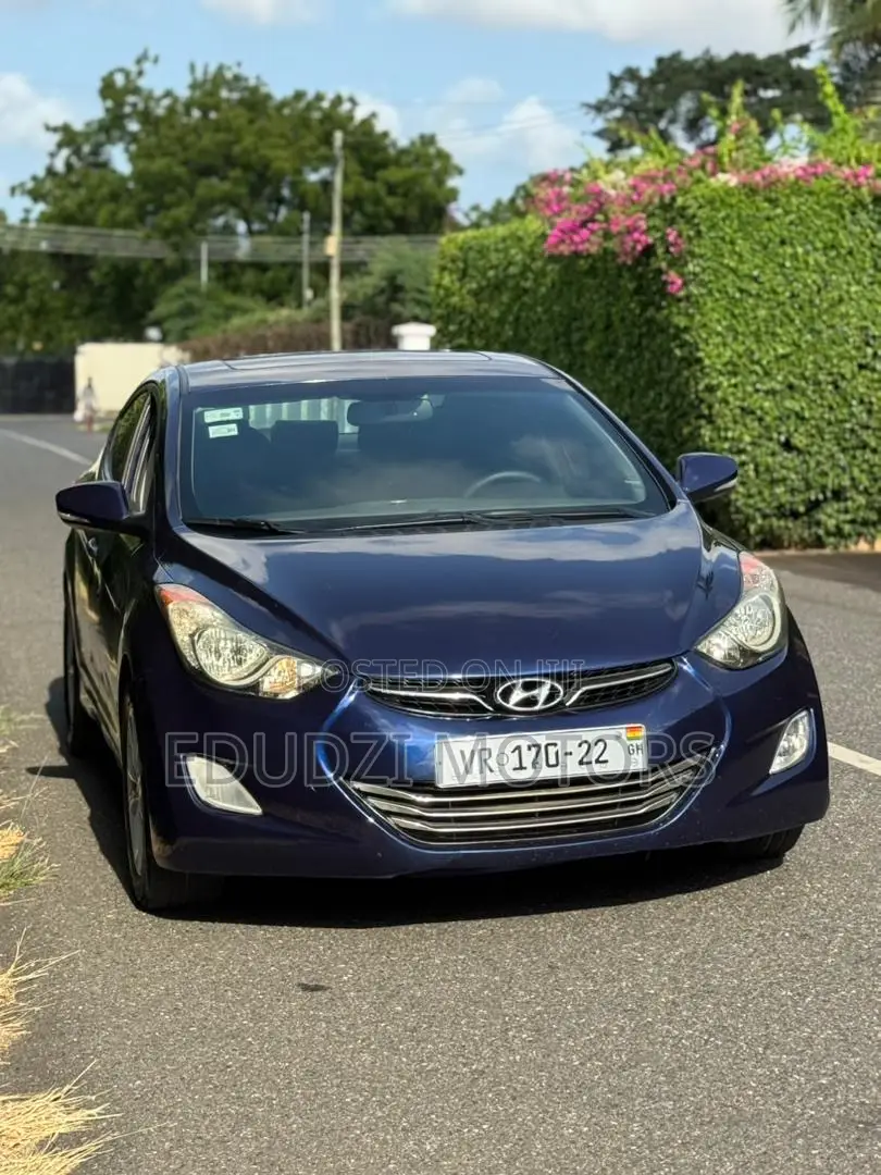 Hyundai Elantra Limited Sedan FWD (1.8L 4cyl 6A) 2013 Black