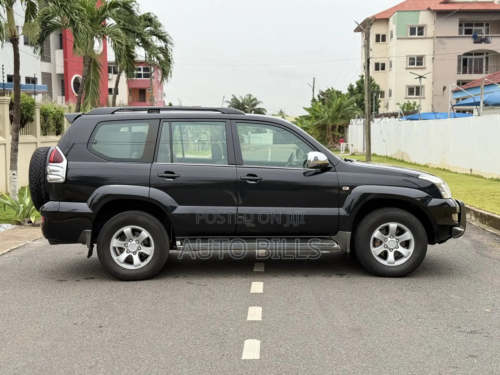 Toyota Land Cruiser 4.0 V6 GX-R 2010 Black