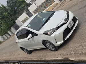 Toyota Vitz 1.3 FWD 5dr 2016 White