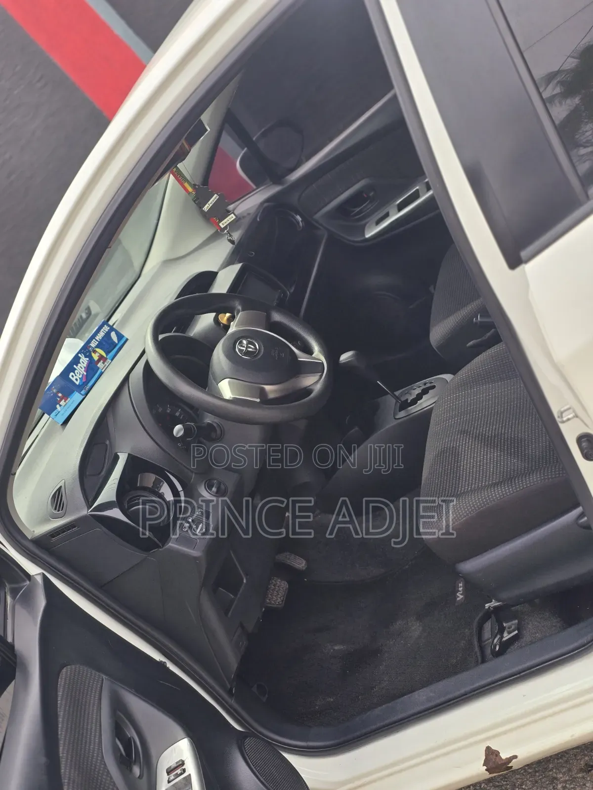 Toyota Vitz 1.3 FWD 5dr 2016 White