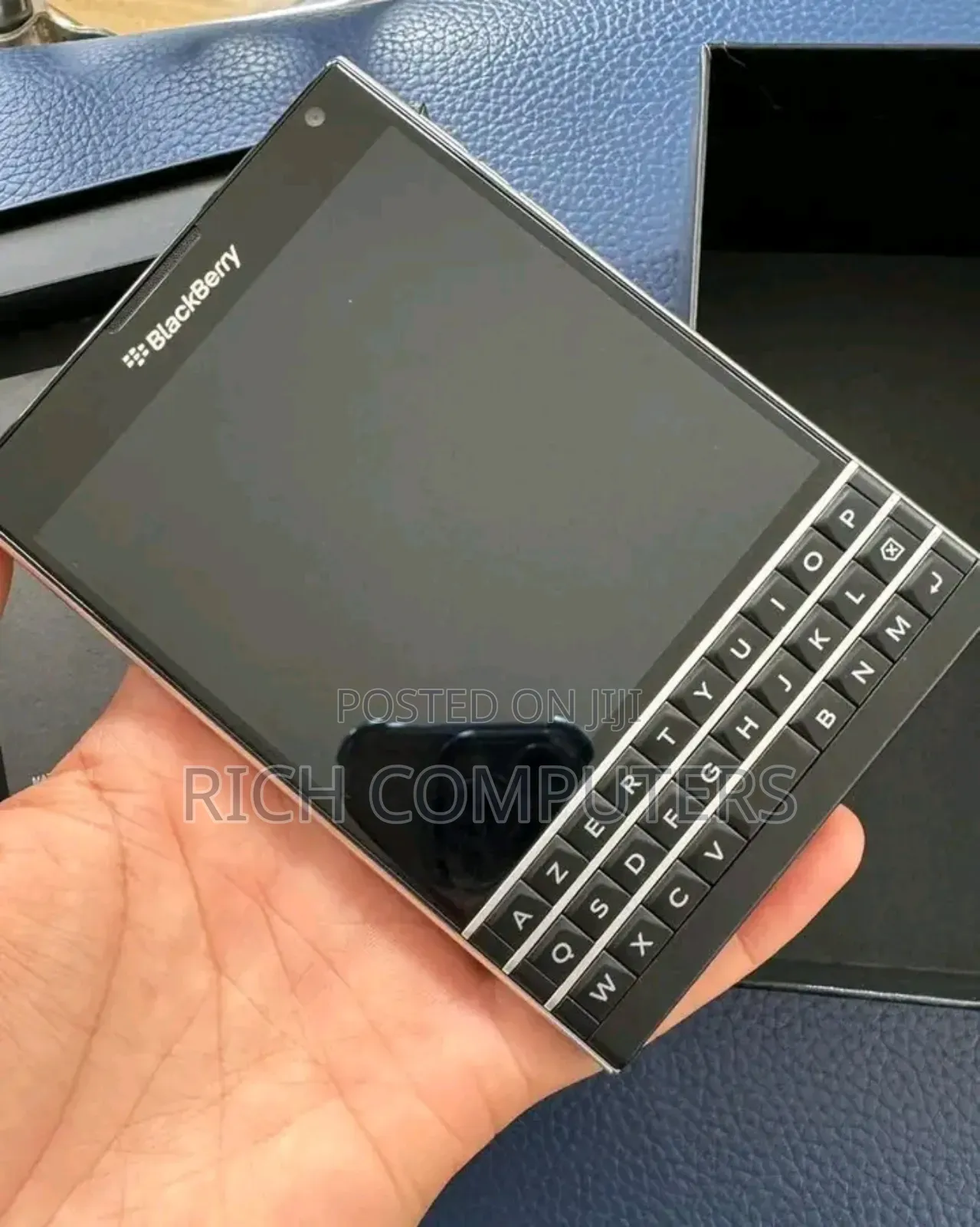 New BlackBerry Passport 32 GB Black