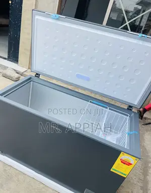 Durable Samsung Single Door Electric Chest Freezer(371liters).
