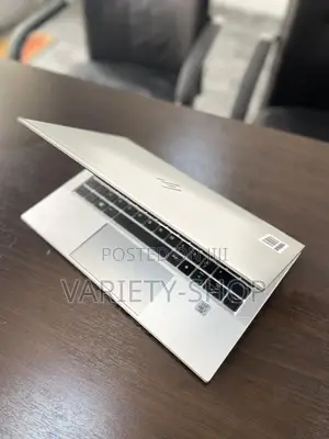 Laptop HP EliteBook 1030 16GB Intel Core i7 SSD 512GB