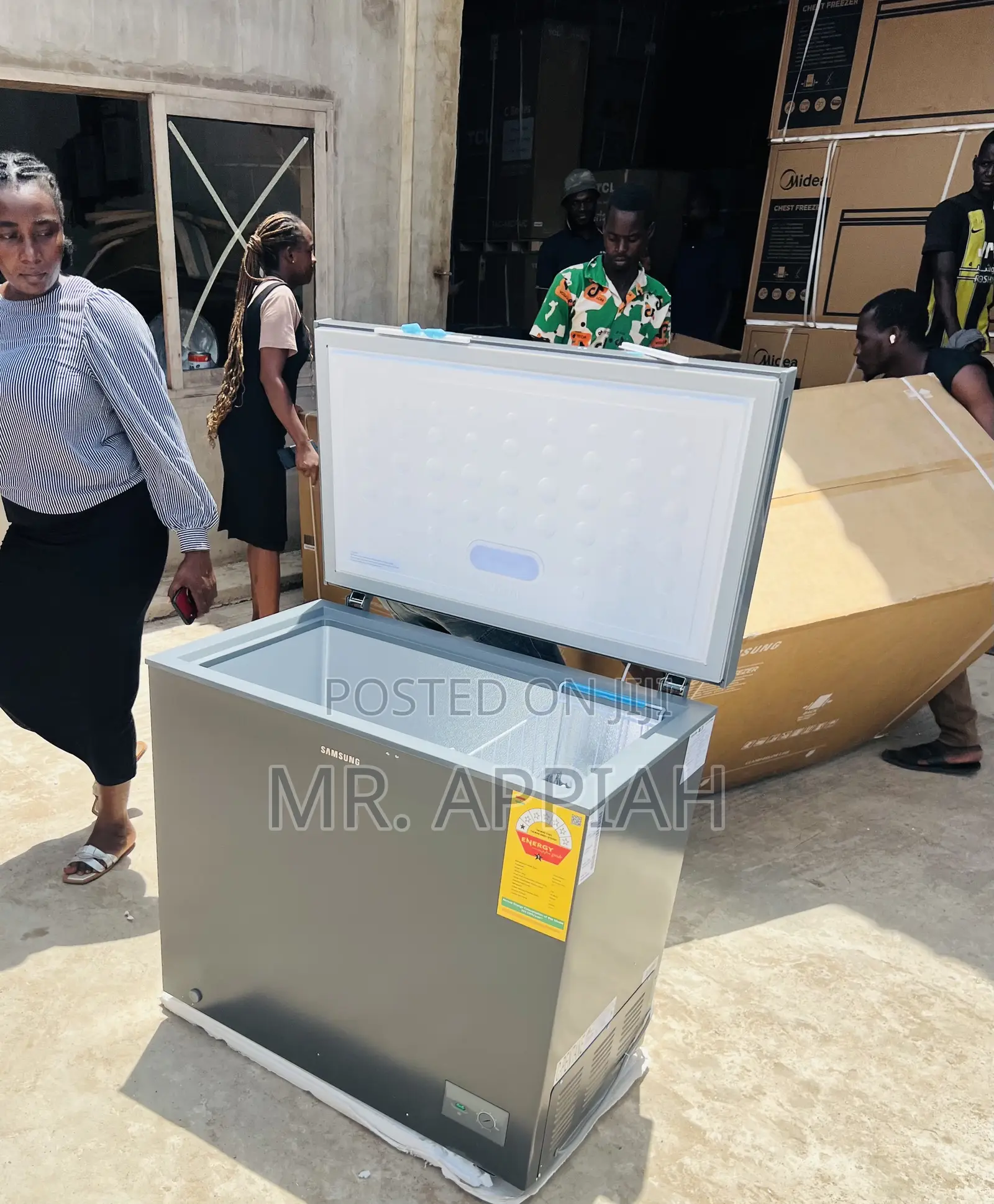 Shop Samsung Single Door Electric Chest Freezer(198l)