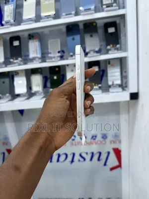 Apple iPhone 16 128 GB White