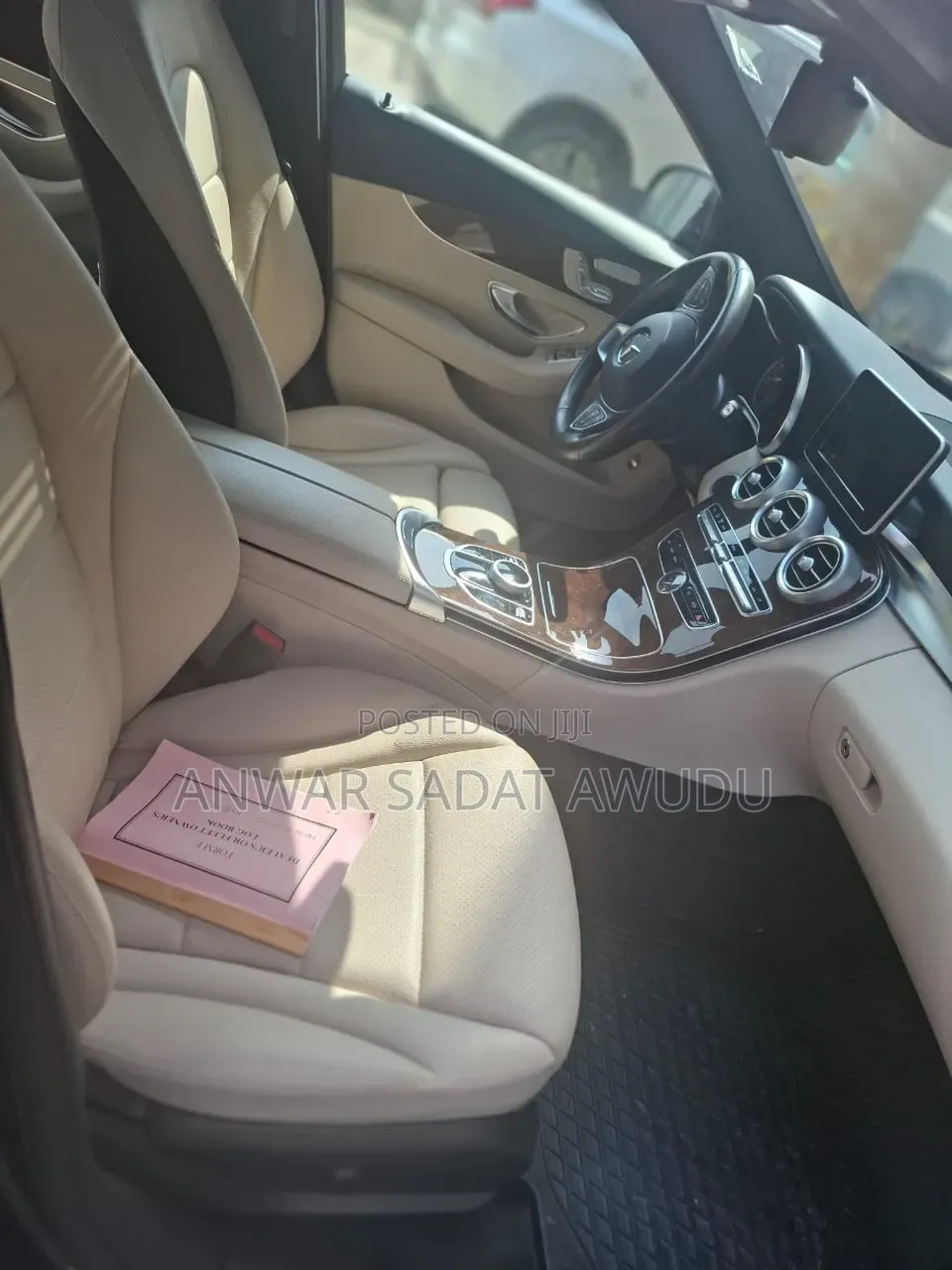 Mercedes-Benz C300 2018 Blue