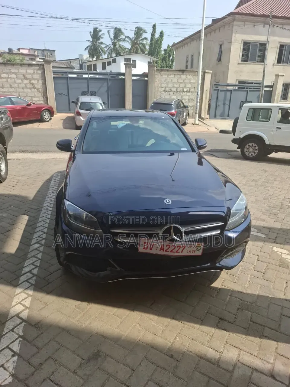 Mercedes-Benz C300 2018 Blue