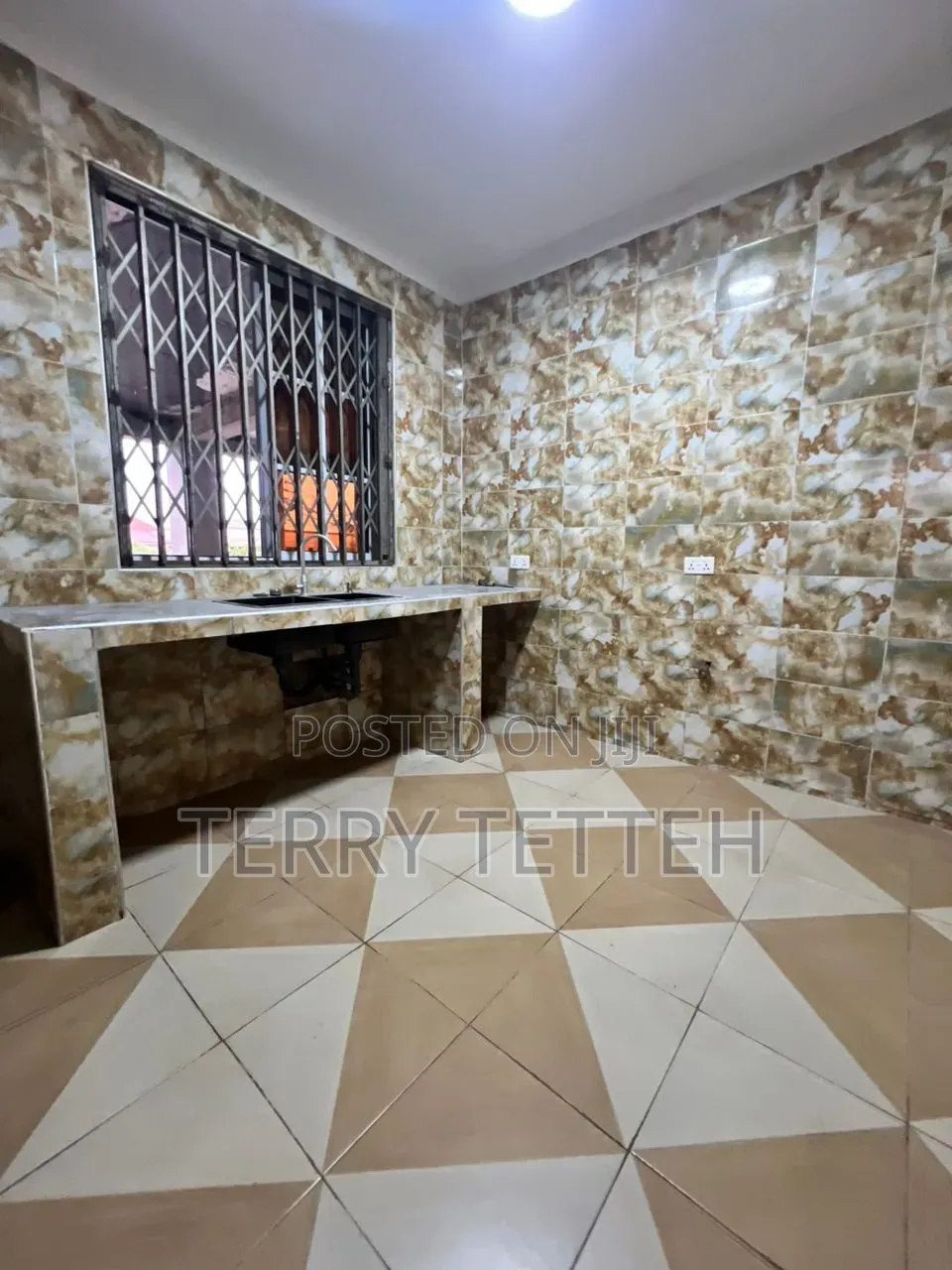 2bdrm Apartment in Tse Addo, Trade Fair for rent