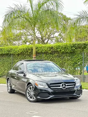 Mercedes-Benz C300 2019 Black