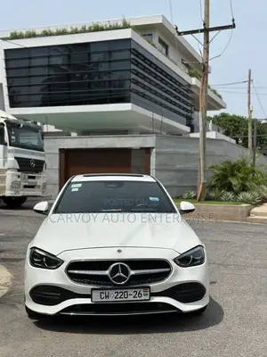 Mercedes-Benz C300 2022 White