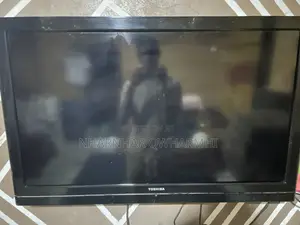 Toshiba Flat-Screen LCD/Led Television