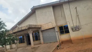 5bdrm House in Atimatim, Kumasi Metropolitan for sale